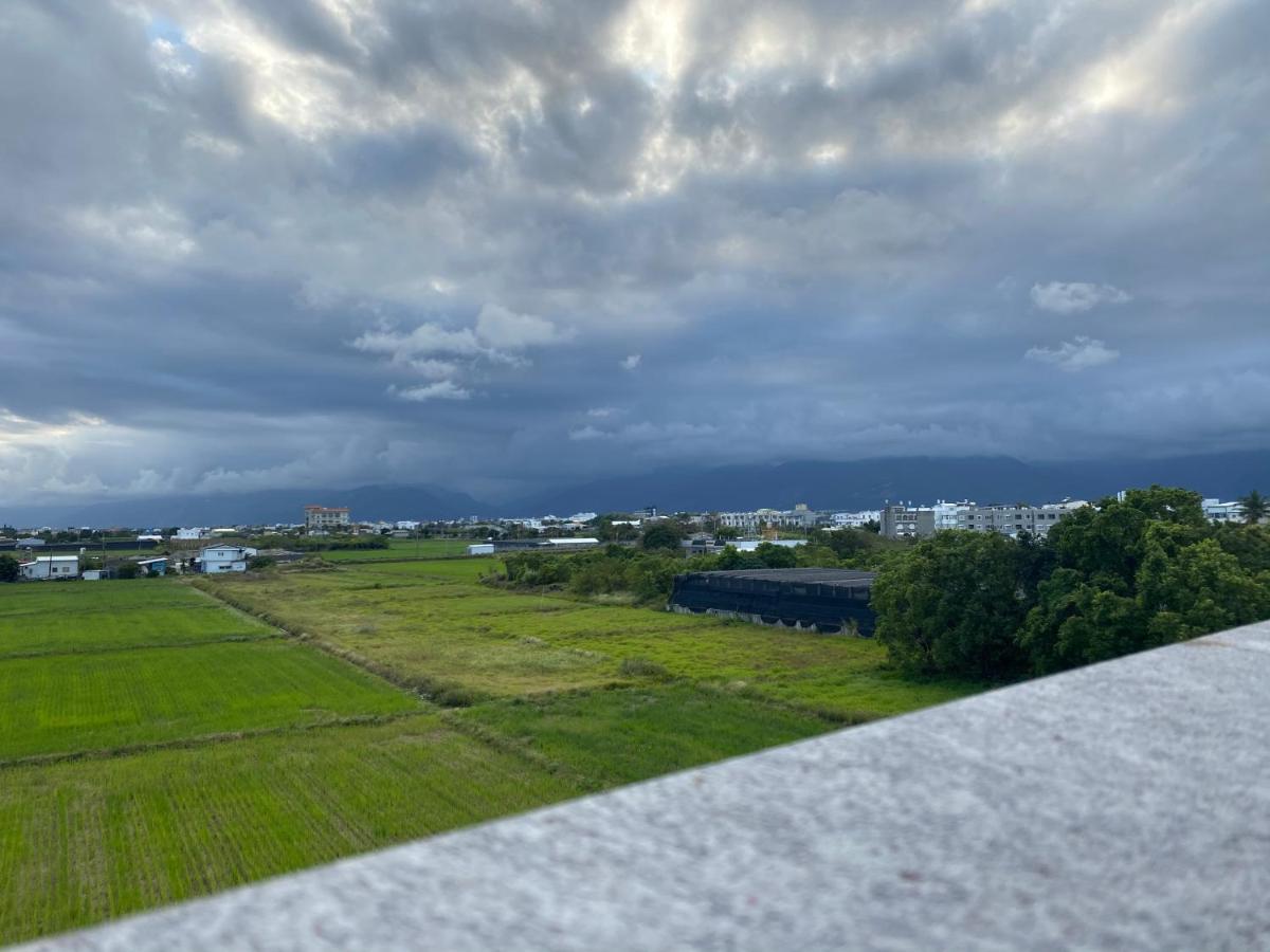 Golden Homestay Taitung Екстериор снимка
